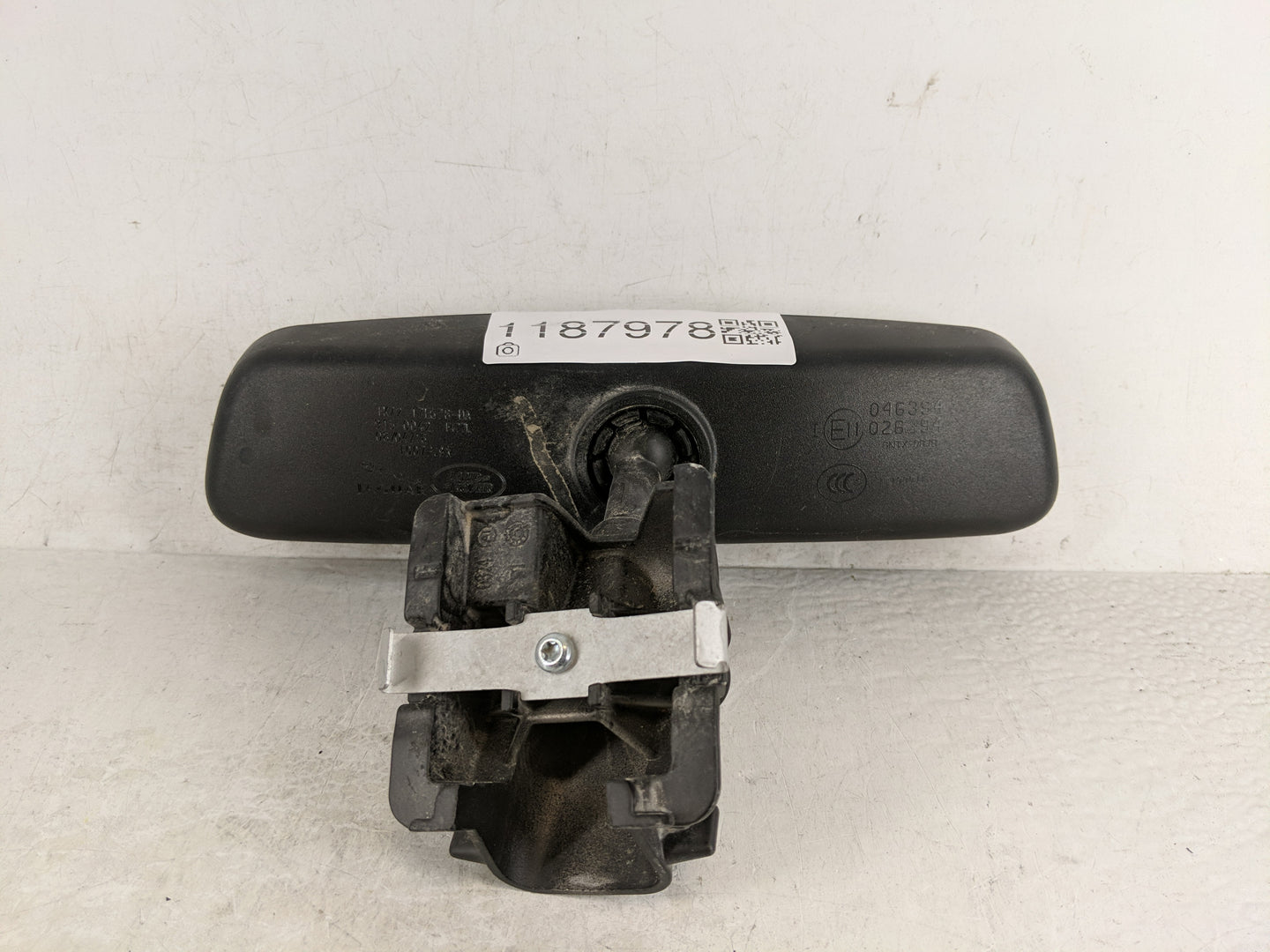 2015-2019 Land Rover Discovery Sport Interior Rear View Mirror Replacement OEM P/N:FK72-17E678-DA Fits OEM Used Auto Parts -