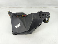 2015-2017 Land Rover Discovery Sport Fusebox Fuse Box Panel Relay Module P/N:28851 Fits Fits 2015 2016 2017 OEM Used Auto Pa