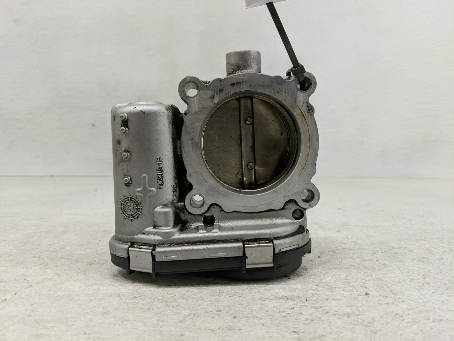 2015-2017 Land Rover Discovery Sport Throttle Body P/N:0 280 750 586 Fits Fits 2014 2015 2016 2017 OEM Used Auto Parts - Oem