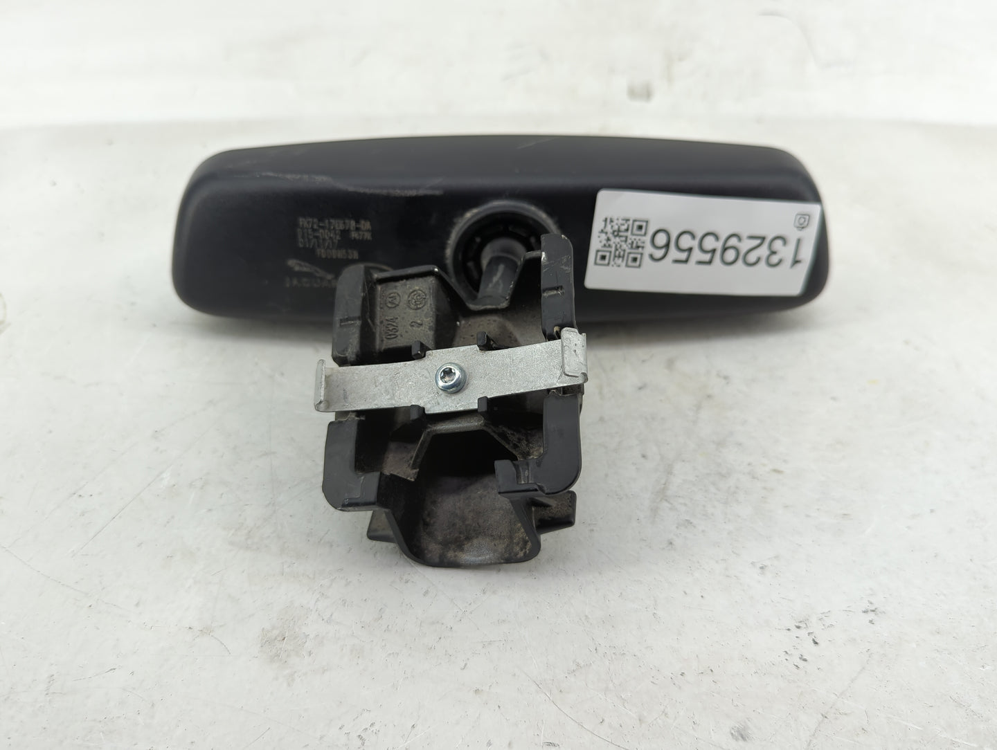 2015-2019 Land Rover Discovery Sport Interior Rear View Mirror Replacement OEM P/N:FK72-17E678-DA Fits OEM Used Auto Parts -