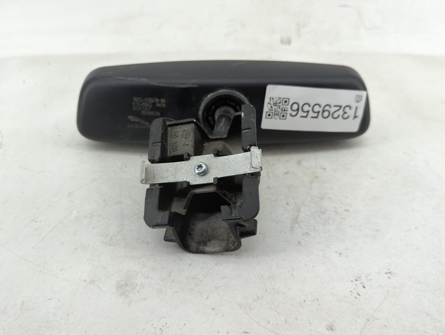 2015-2019 Land Rover Discovery Sport Interior Rear View Mirror Replacement OEM P/N:FK72-17E678-DA Fits OEM Used Auto Parts -