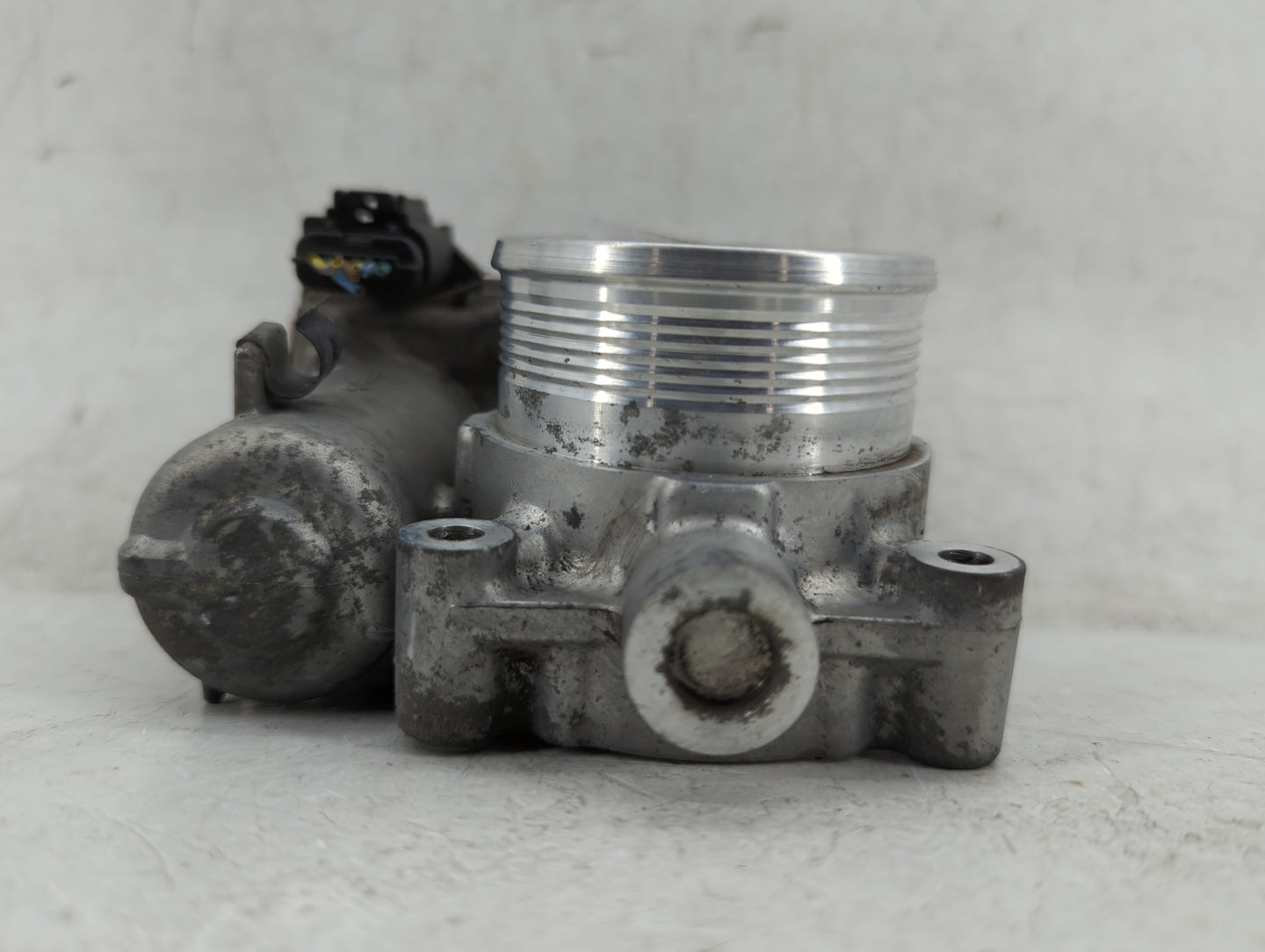 2015-2017 Land Rover Discovery Sport Throttle Body P/N:CM5E 9F991AD 0 280 750 586 Fits Fits 2014 2015 2016 2017 OEM Used Aut
