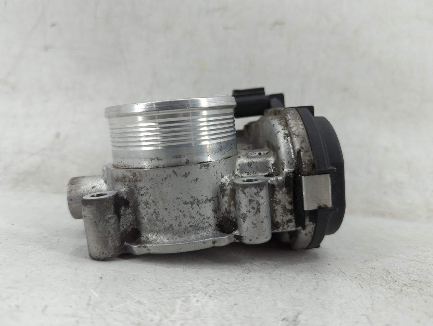 2015-2017 Land Rover Discovery Sport Throttle Body P/N:CM5E 9F991AD 0 280 750 586 Fits Fits 2014 2015 2016 2017 OEM Used Aut