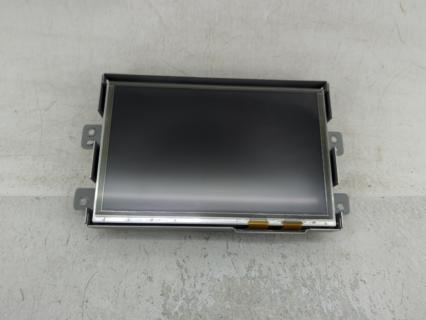 2015-2019 Land Rover Discovery Sport Information Display Screen - Oemusedautoparts1.com
