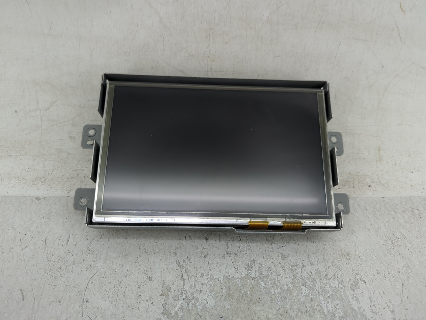 2015-2019 Land Rover Discovery Sport Information Display Screen - Oemusedautoparts1.com