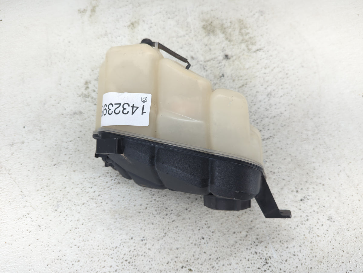 2015 Discovery Sport Radiator Coolant Overflow Expansion Tank Bottle - Oemusedautoparts1.com