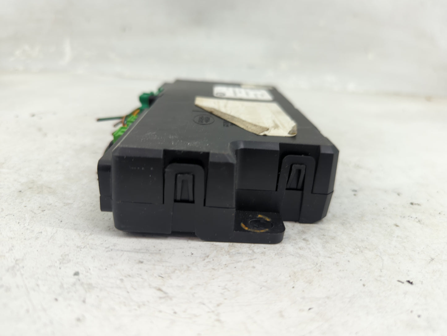 2017 Land Rover Discovery Sport Radio AM FM Cd Player Receiver Replacement Fits OEM Used Auto Parts - Oemusedautoparts1.com