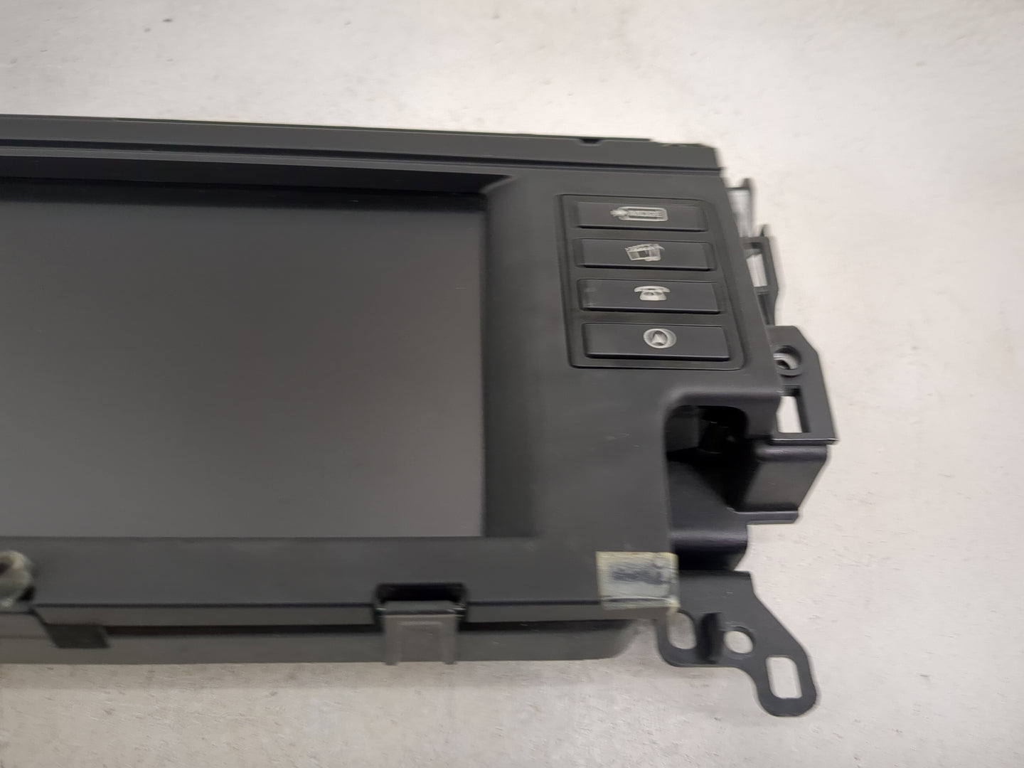2015-2019 Land Rover Discovery Sport Information Display Screen 1483854 - Oemusedautoparts1.com