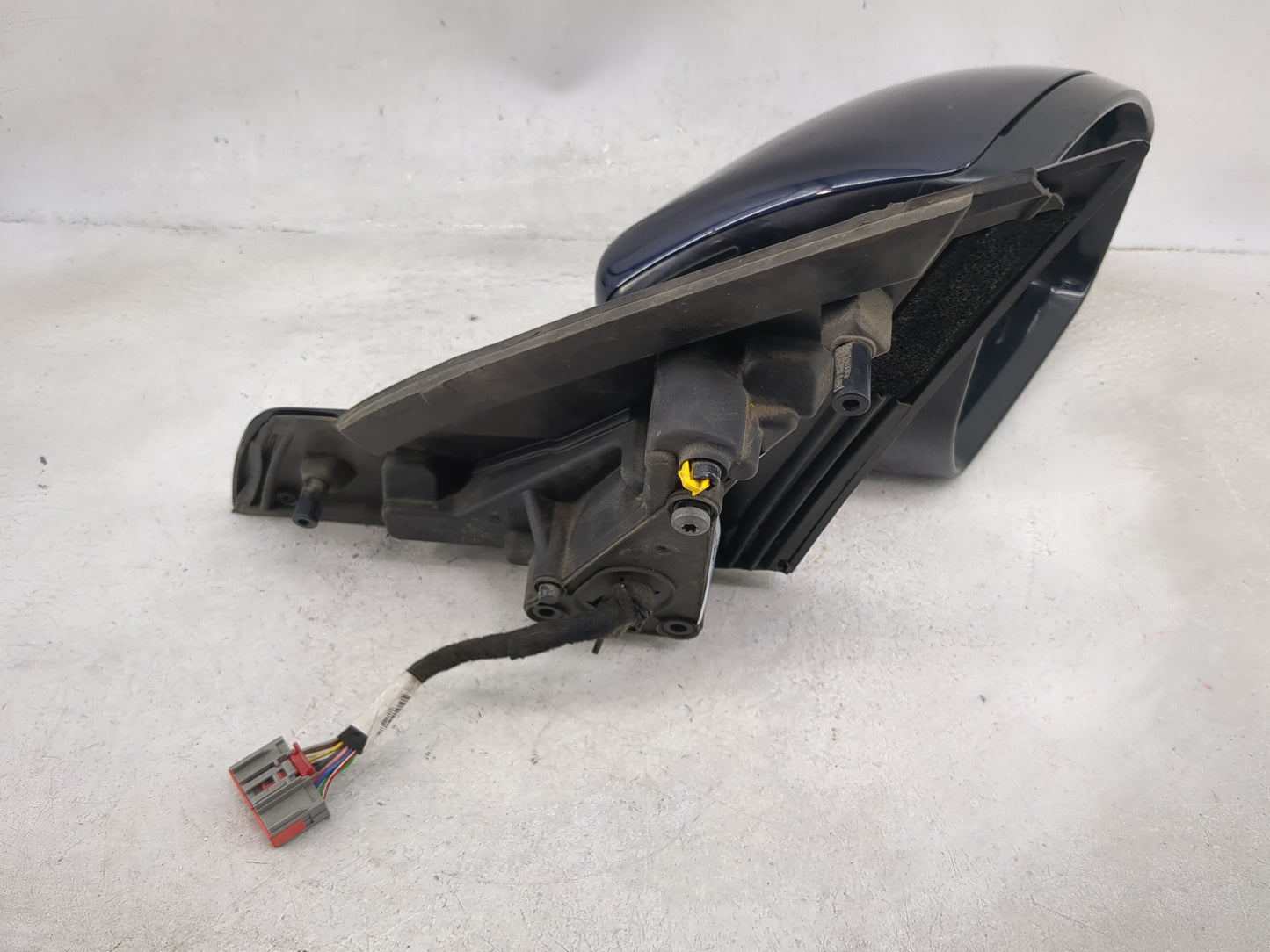 2018-2019 Land Rover Discovery Sport Passenger Side View Mirror - Right Door Mirror OEM Used - Oemusedautoparts1.com