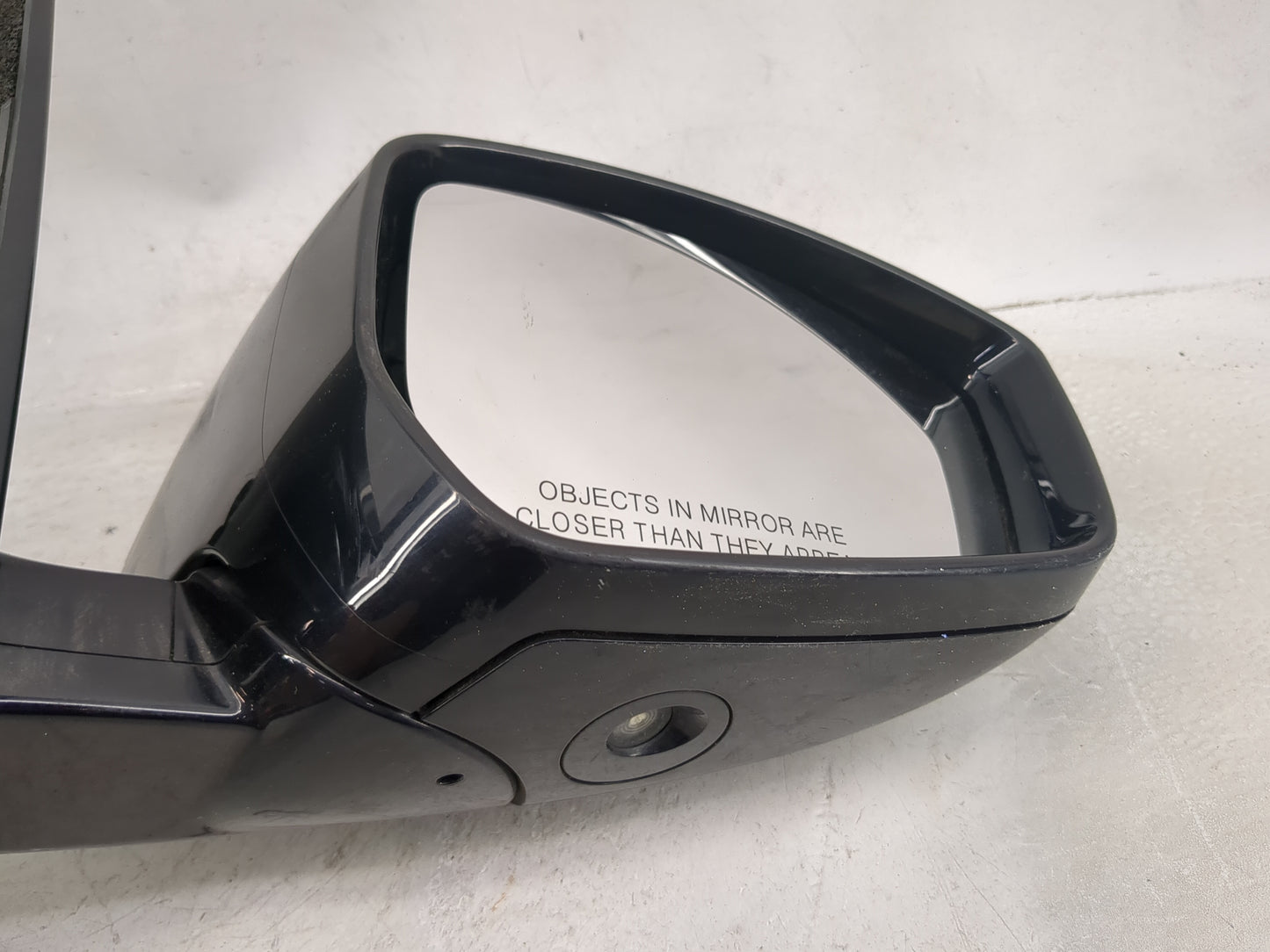 2018-2019 Land Rover Discovery Sport Passenger Side View Mirror - Right Door Mirror OEM Used - Oemusedautoparts1.com