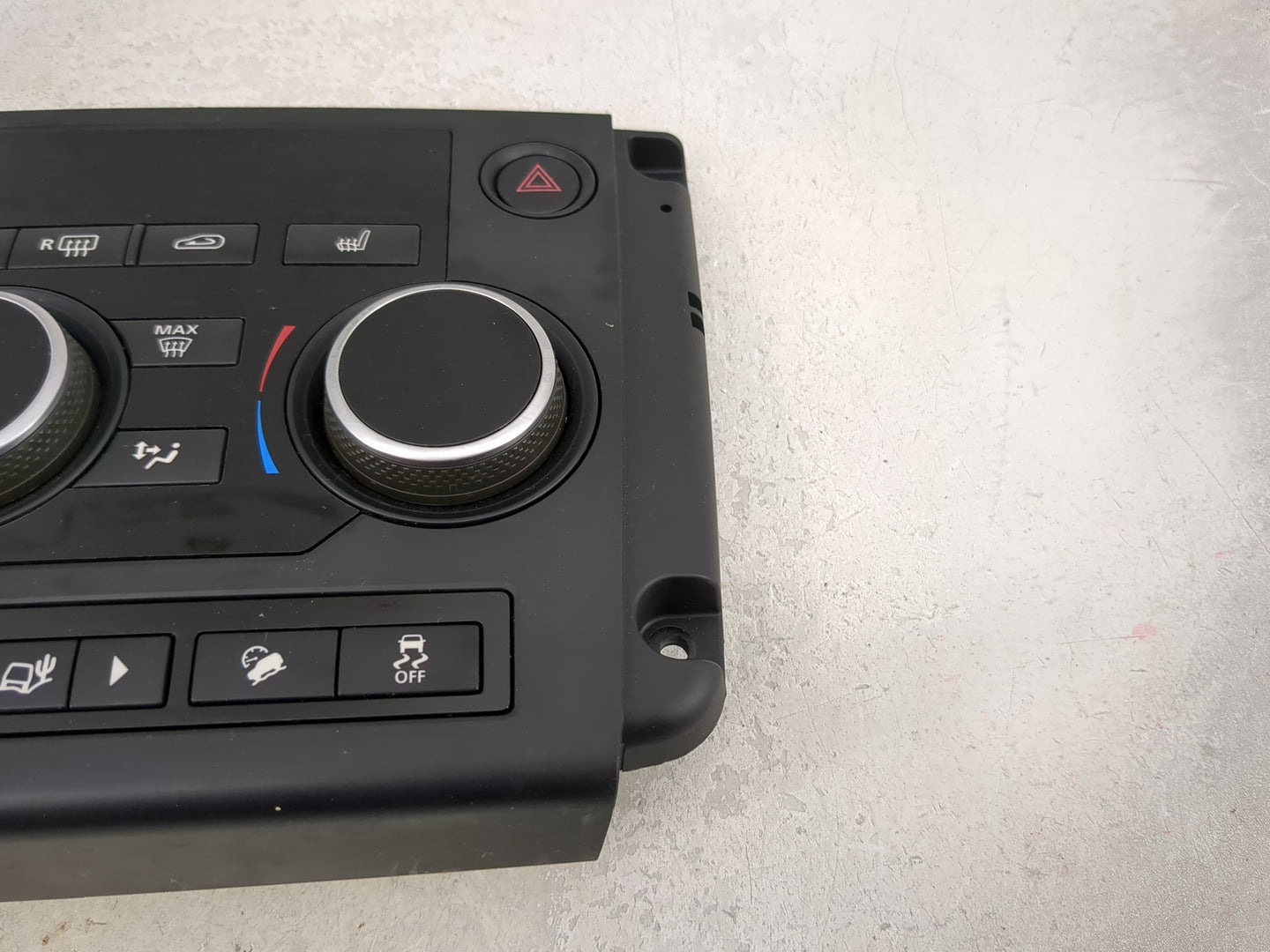 2017-2019 Land Rover Discovery Sport Climate Control Module Temperature AC/Heater Replacement Fits OEM Used Auto Parts - Oem