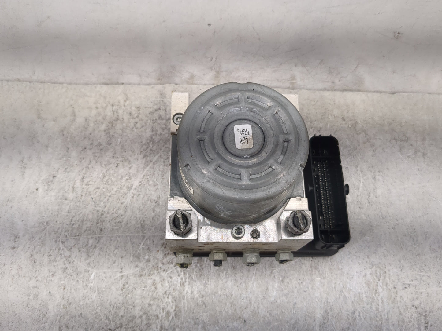 2017-2018 Land Rover Discovery Sport ABS Pump Control Module Replacement P/N:HJ32-2C405-AD 10.0220-1003.4 Fits Fits 2017 201