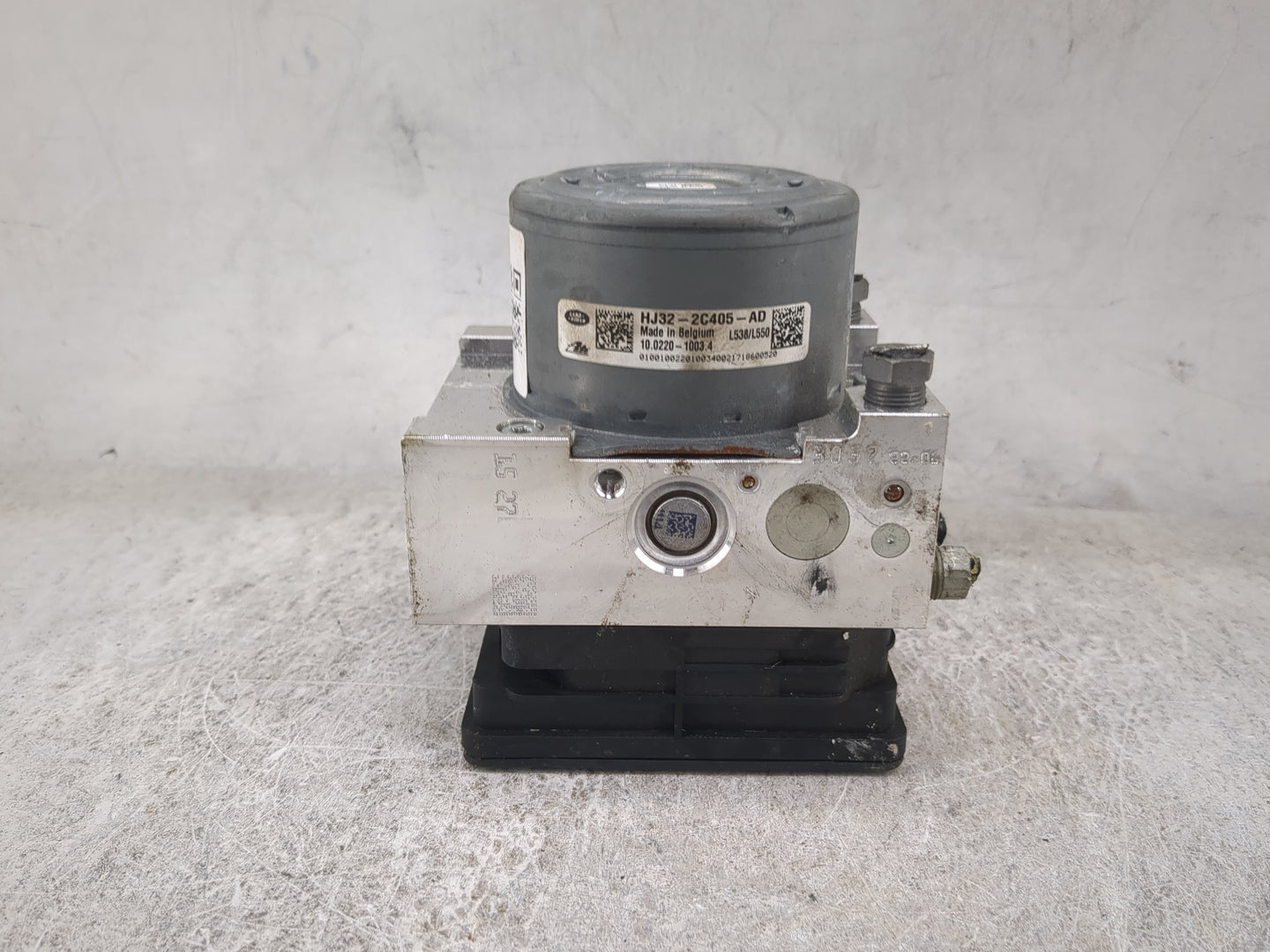 2017-2018 Land Rover Discovery Sport ABS Pump Control Module Replacement P/N:HJ32-2C405-AD 10.0220-1003.4 Fits Fits 2017 201