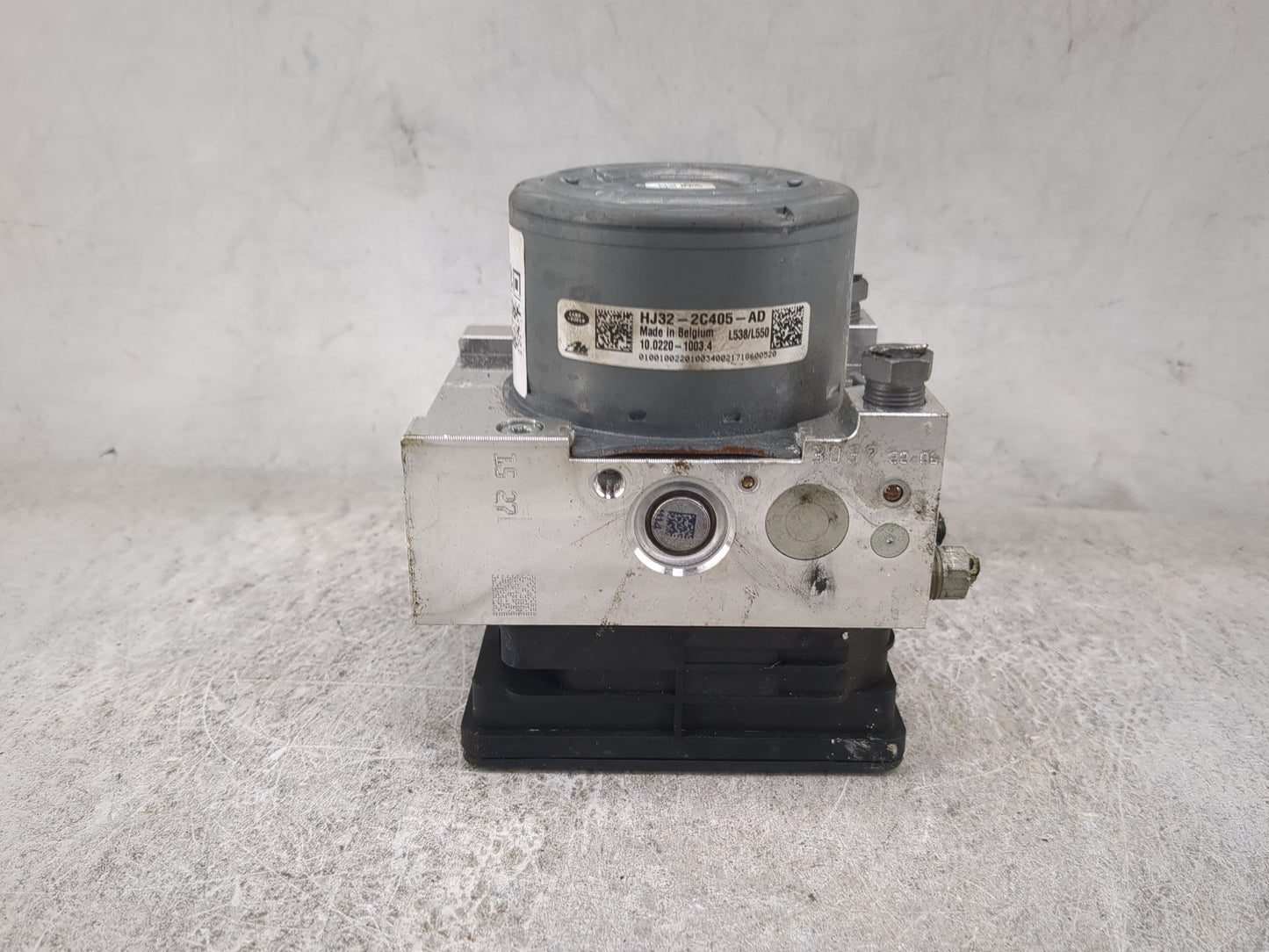 2017-2018 Land Rover Discovery Sport ABS Pump Control Module Replacement P/N:HJ32-2C405-AD 10.0220-1003.4 Fits Fits 2017 201