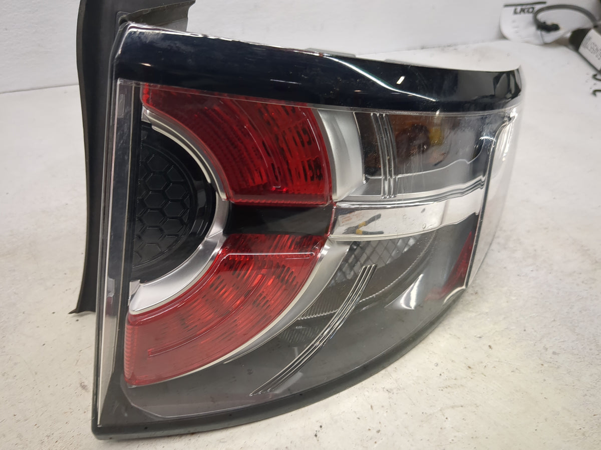 2015-2019 Land Rover Discovery Sport Tail Light Assembly Passenger Right OEM P/N:FK72-13404-BG GHR2D Fits OEM Used Auto Part
