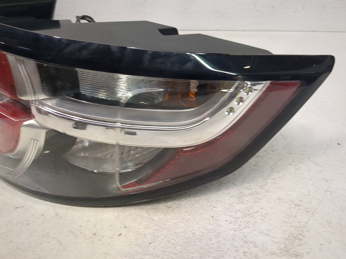 2015-2019 Land Rover Discovery Sport Tail Light Assembly Passenger Right OEM P/N:FK72-13404-BG GHR2D Fits OEM Used Auto Part