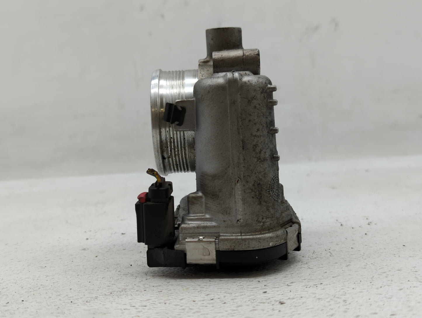 2015-2017 Land Rover Discovery Sport Throttle Body P/N:CM5E-9F991-AD Fits Fits 2014 2015 2016 2017 OEM Used Auto Parts - Oem