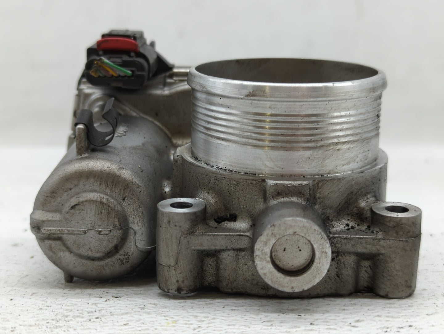 2015-2017 Land Rover Discovery Sport Throttle Body P/N:CM5E-9F991-AD Fits Fits 2014 2015 2016 2017 OEM Used Auto Parts - Oem