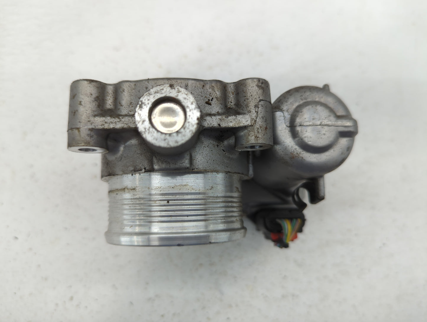 2015-2017 Land Rover Discovery Sport Throttle Body P/N:16018 CF335 Fits Fits 2014 2015 2016 2017 OEM Used Auto Parts - Oemus