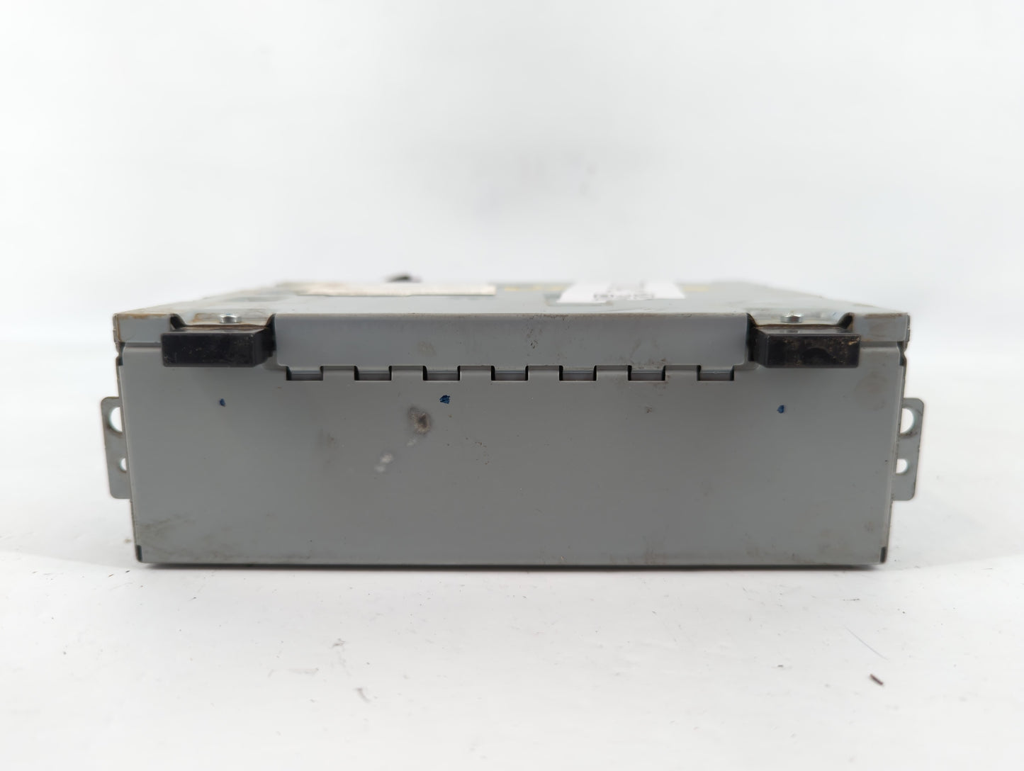 2017 Land Rover Discovery Sport Radio AM FM Cd Player Receiver Replacement P/N:2802155 Fits OEM Used Auto Parts - Oemusedaut