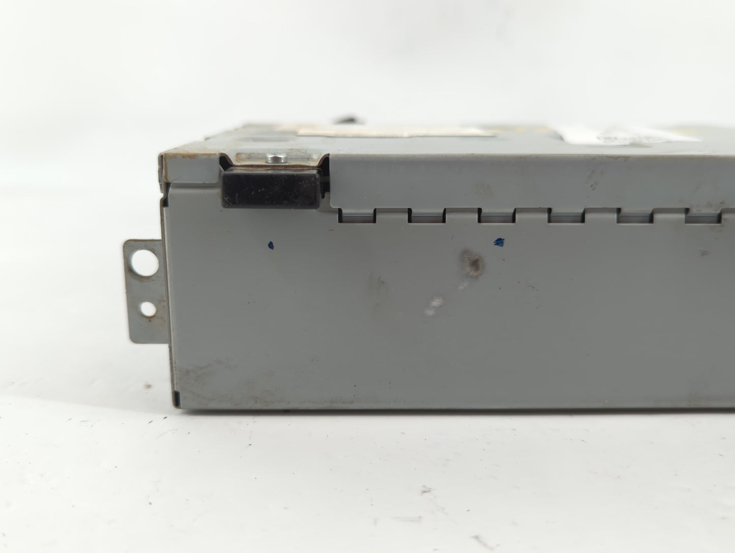 2017 Land Rover Discovery Sport Radio AM FM Cd Player Receiver Replacement P/N:2802155 Fits OEM Used Auto Parts - Oemusedaut