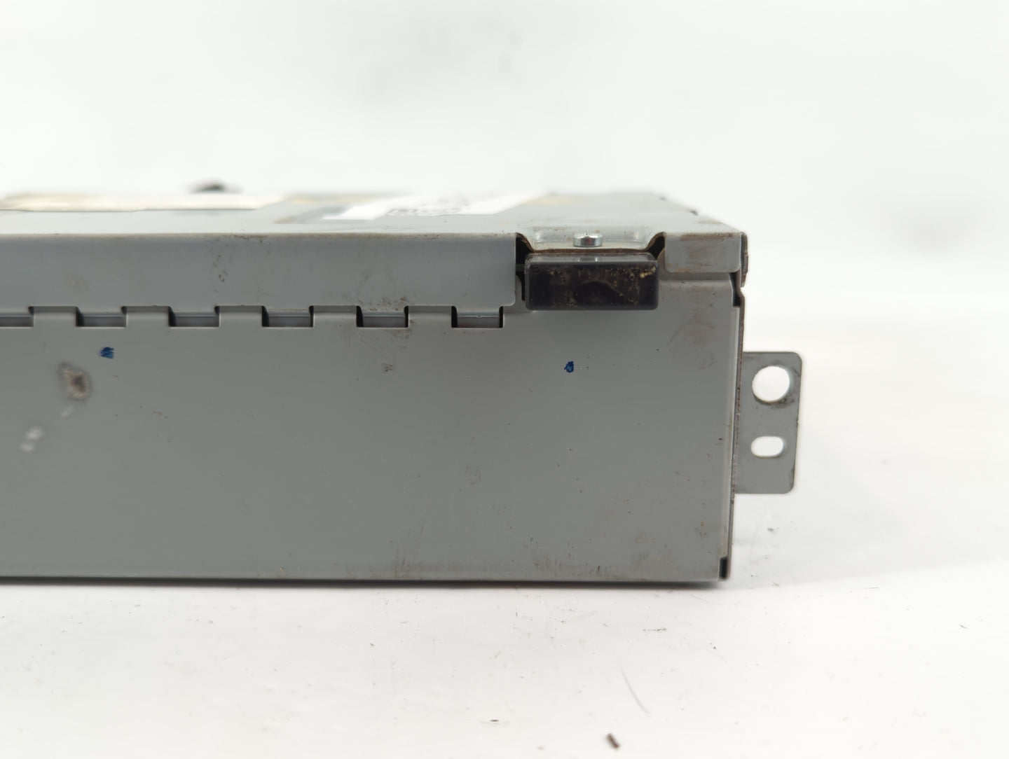2017 Land Rover Discovery Sport Radio AM FM Cd Player Receiver Replacement P/N:2802155 Fits OEM Used Auto Parts - Oemusedaut