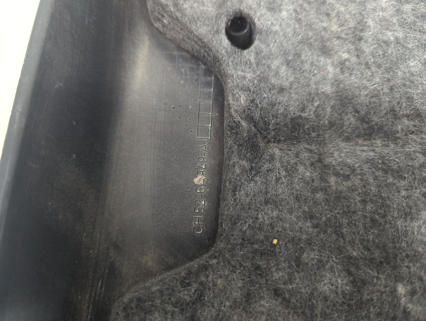 2017 Land Rover Evoque Engine Cover - Oemusedautoparts1.com