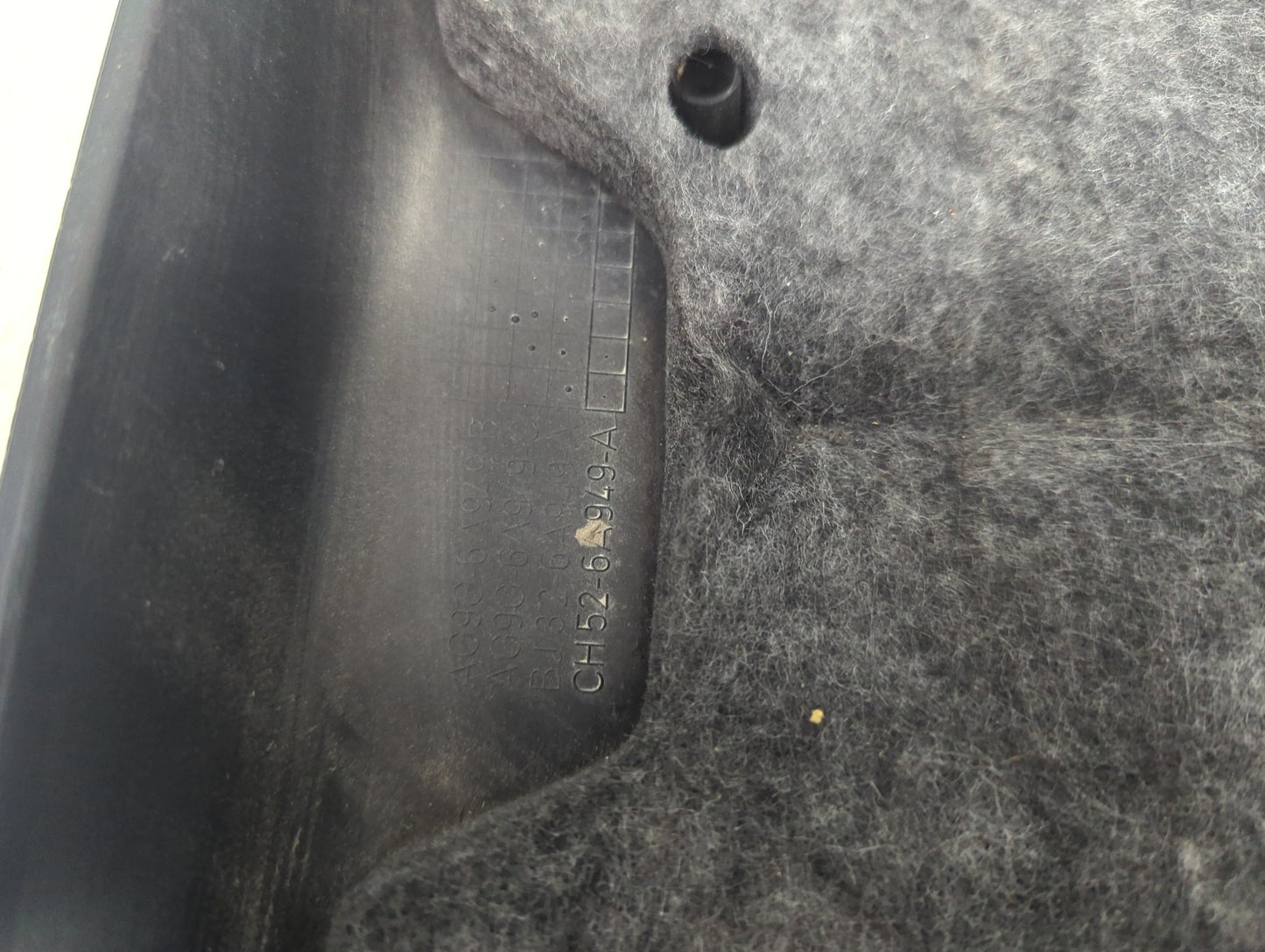 2017 Land Rover Evoque Engine Cover - Oemusedautoparts1.com