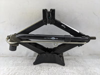 2017 Land Rover Evoque Spare Scissor Car Jack Black - Oemusedautoparts1.com