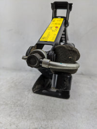 2017 Land Rover Evoque Spare Scissor Car Jack Black - Oemusedautoparts1.com