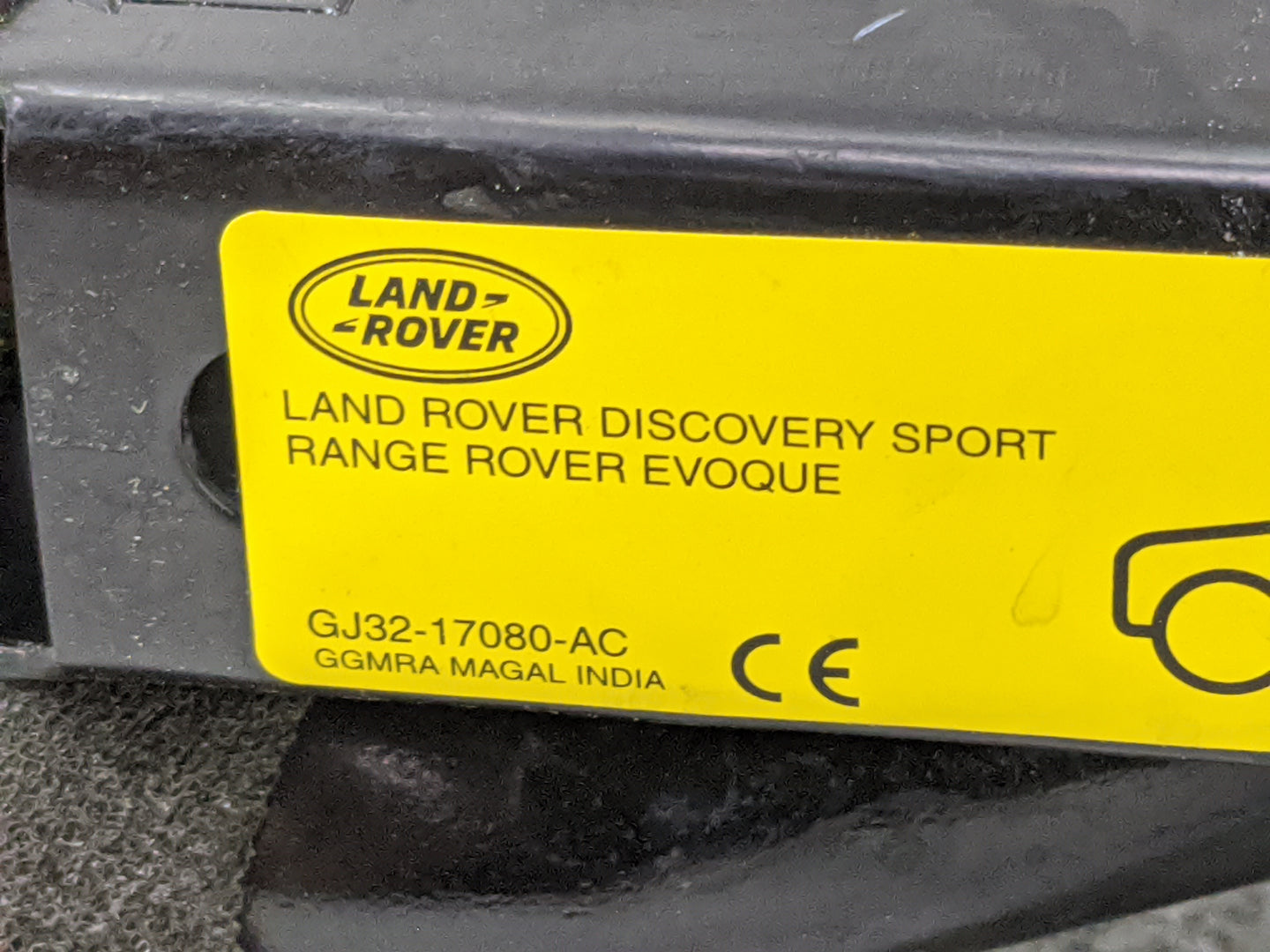2017 Land Rover Evoque Spare Scissor Car Jack Black - Oemusedautoparts1.com