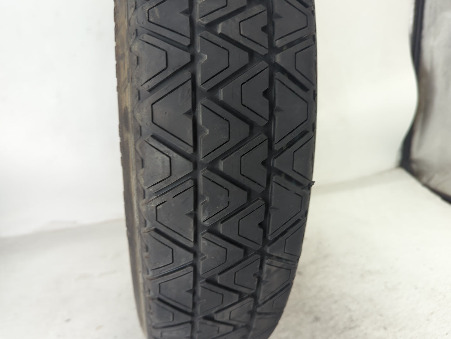 2017 Land Rover Evoque Spare Donut Tire Wheel Rim Oem - Oemusedautoparts1.com