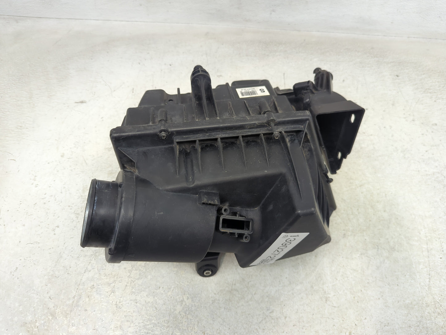 2017 Land Rover Range Rover Air Cleaner Intake-duct Hose Tube - Oemusedautoparts1.com