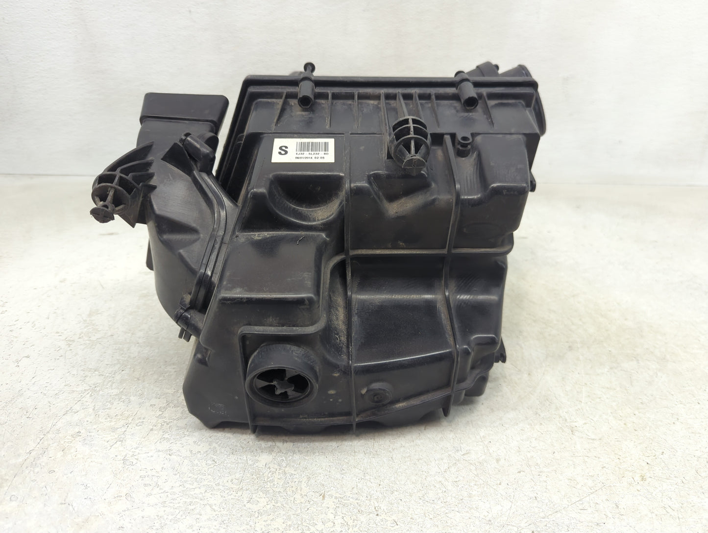 2017 Land Rover Range Rover Air Cleaner Intake-duct Hose Tube - Oemusedautoparts1.com