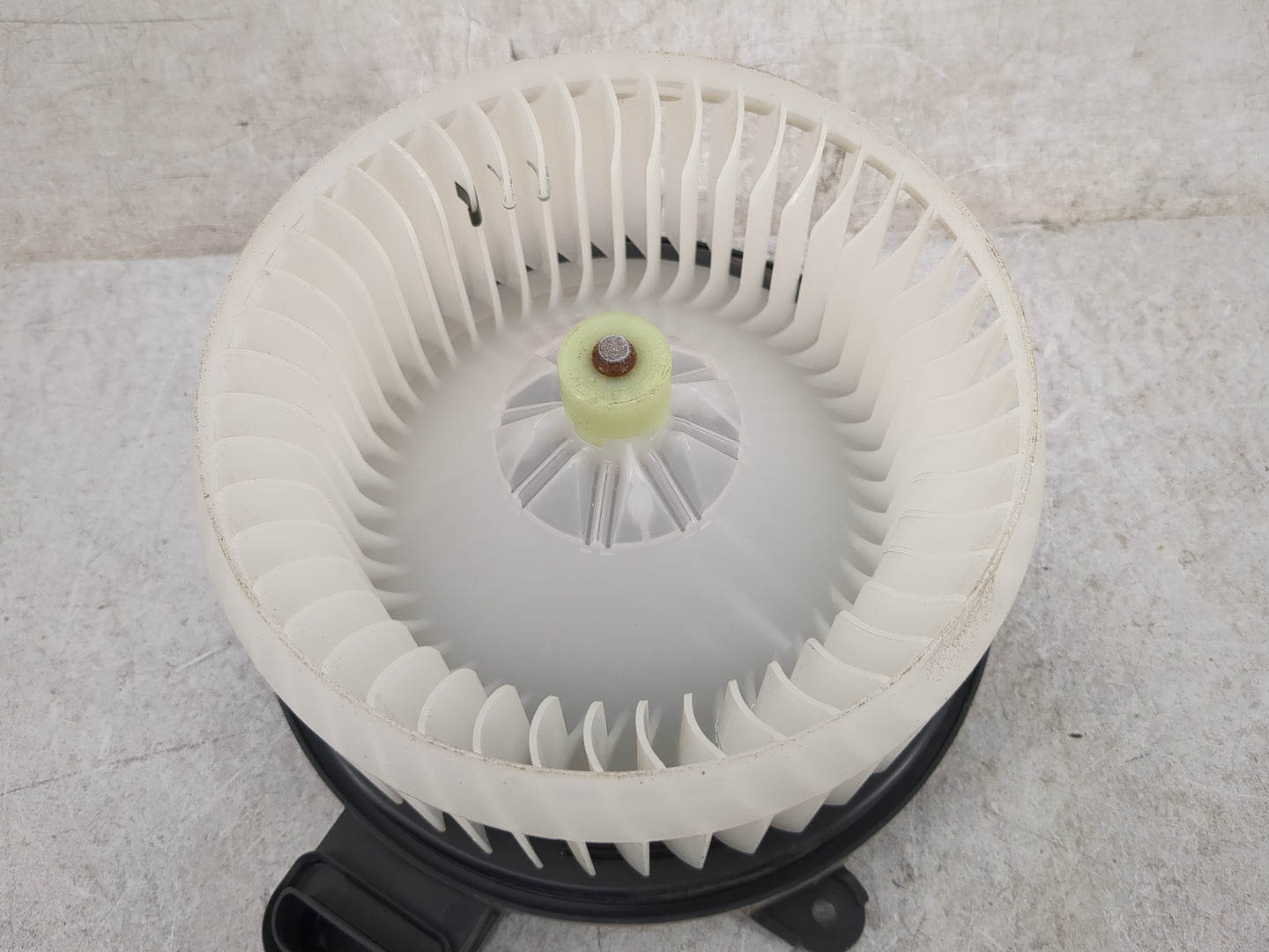 2013-2020 Land Rover Range Rover Heater AC Blower Motor Fits Fits 2013 2014 2015 2016 2017 2018 2019 2020 OEM Used Auto Part
