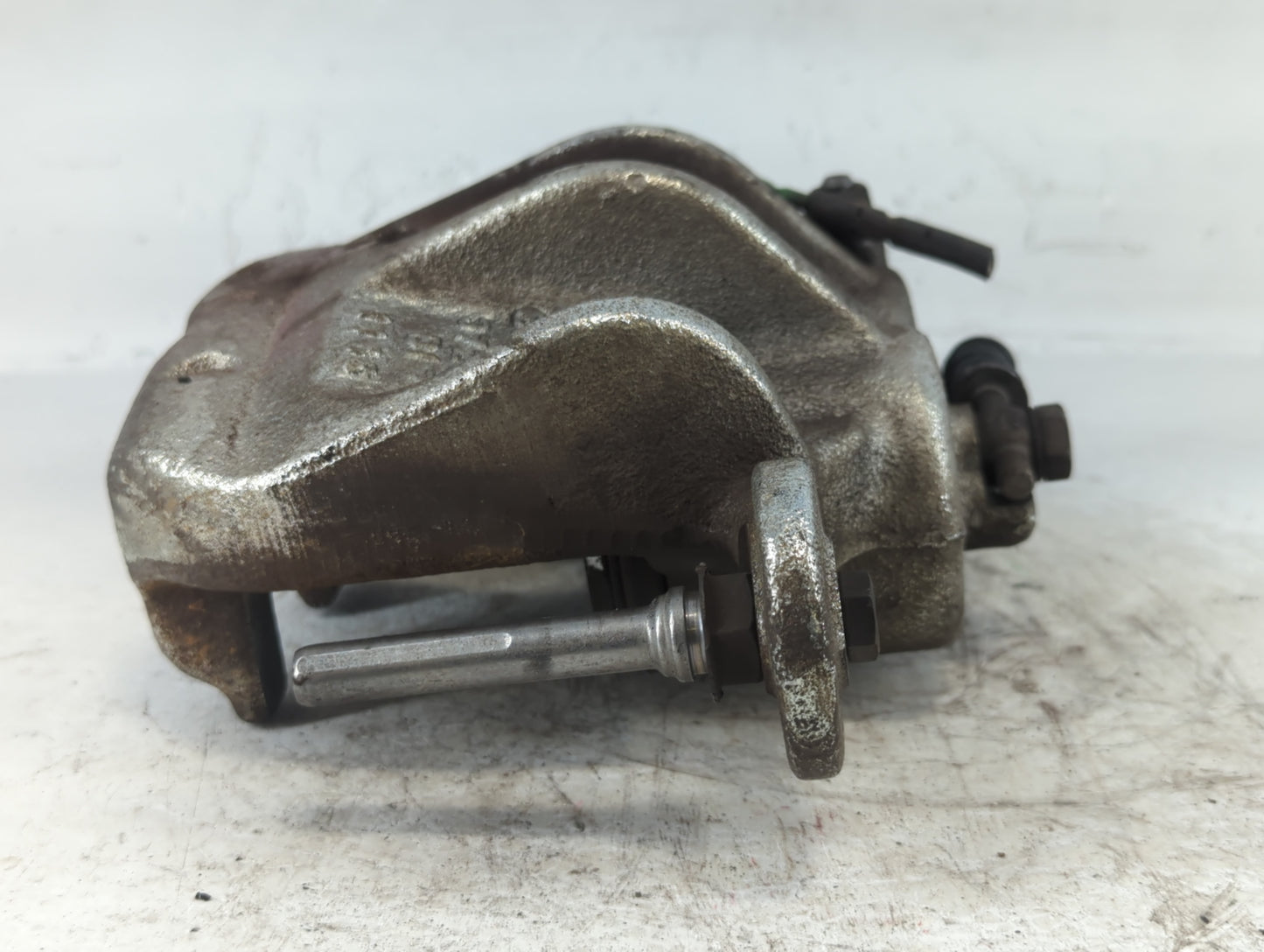 2010-2017 Land Rover Range Rover Front Driver Left Brake Caliper - Oemusedautoparts1.com