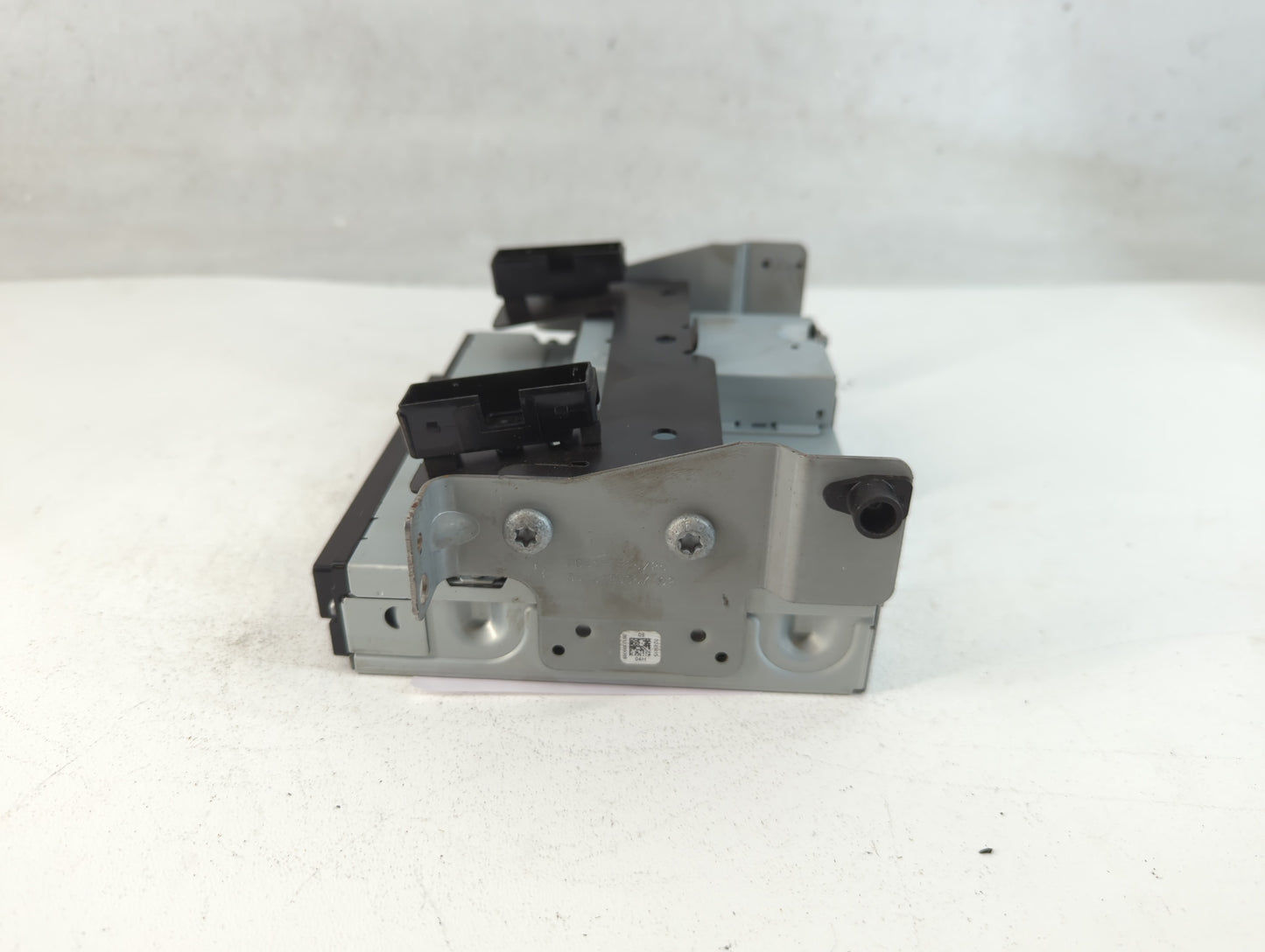 2017-2018 Land Rover Range Rover Radio AM FM Cd Player Receiver Replacement P/N:FW93-11B608-AD Fits Fits 2017 2018 OEM Used 