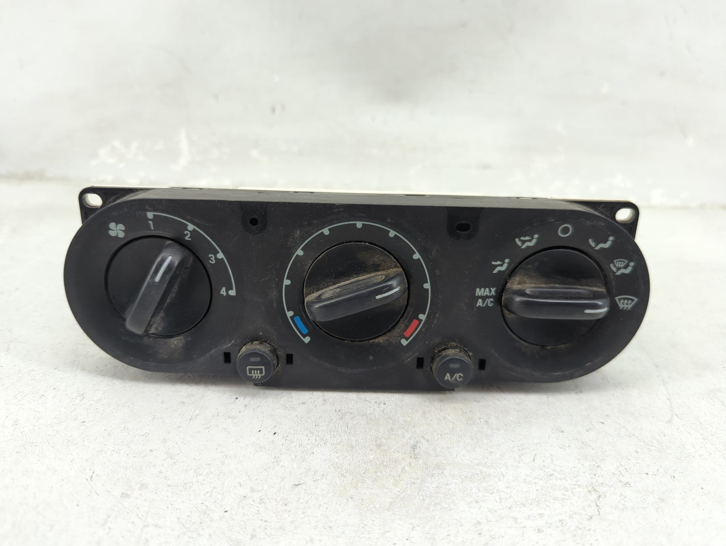 2016-2017 Land Rover Range Rover Evoque Climate Control Module Temperature AC/Heater Replacement P/N:1116 1F-18 Fits OEM Use