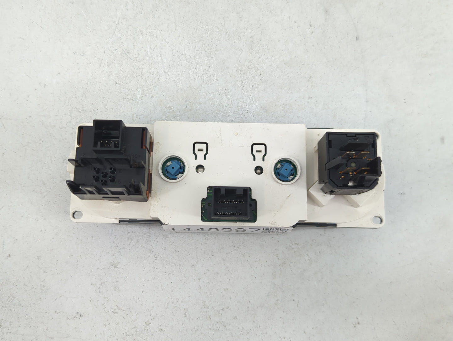 2016-2017 Land Rover Range Rover Evoque Climate Control Module Temperature AC/Heater Replacement P/N:1116 1F-18 Fits OEM Use