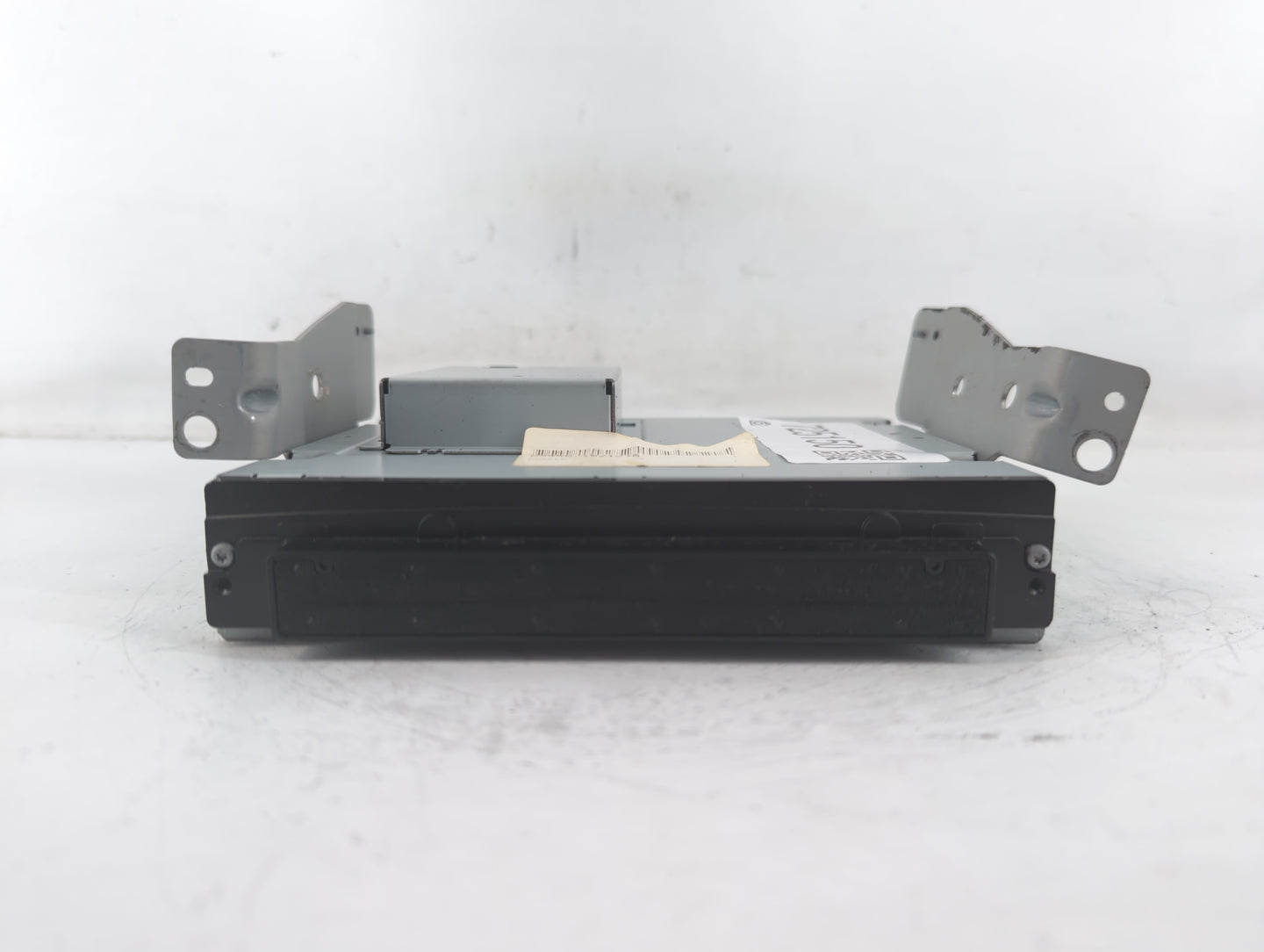 2013-2019 Land Rover Range Rover Evoque Radio AM FM Cd Player Receiver Replacement P/N:05440-1921075 Fits OEM Used Auto Part