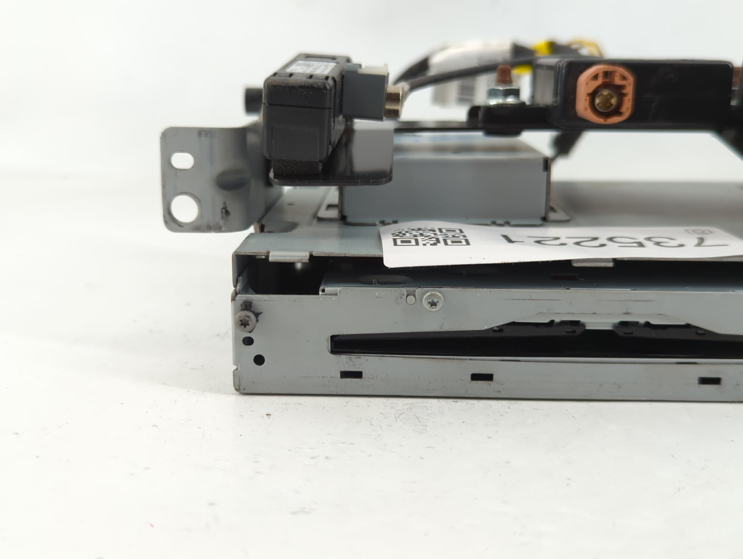 2016-2019 Land Rover Range Rover Evoque Am Fm Cd Player Radio Receiver - Oemusedautoparts1.com