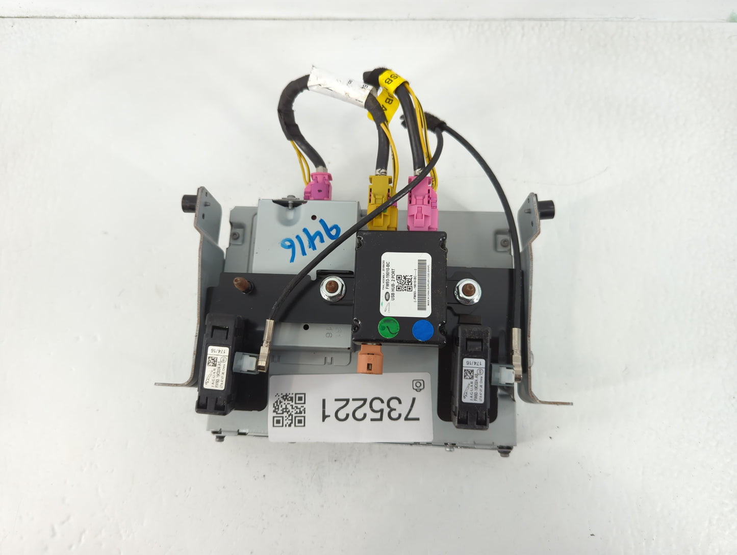 2016-2019 Land Rover Range Rover Evoque Am Fm Cd Player Radio Receiver - Oemusedautoparts1.com