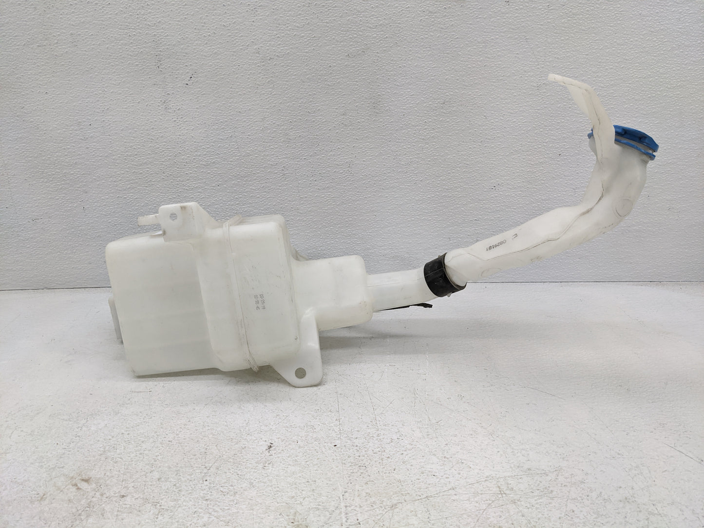 2016 Range Rover Sport Windshield Washer Fluid Reservoir Bottle Oem - Oemusedautoparts1.com