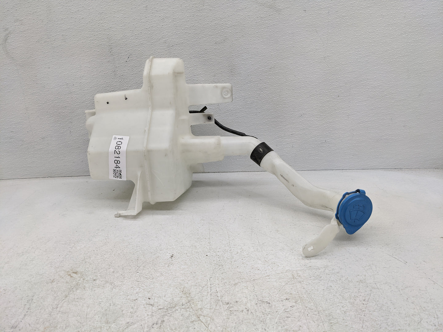 2016 Range Rover Sport Windshield Washer Fluid Reservoir Bottle Oem - Oemusedautoparts1.com