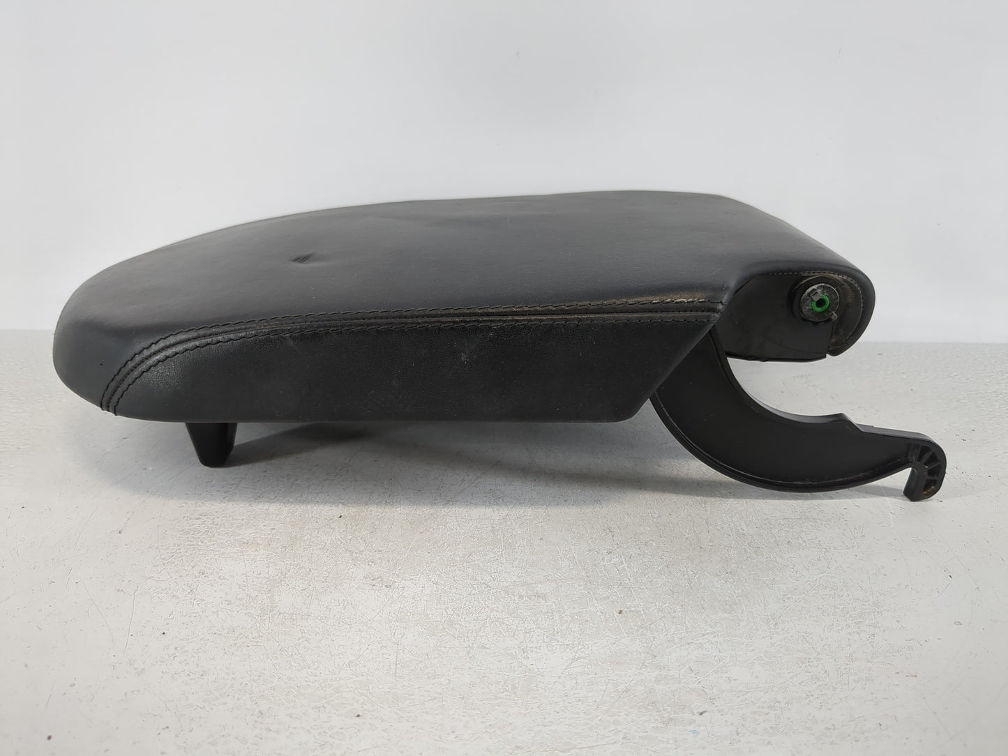 2014-2020 Land Rover Range Rover Sport Center Console Armrest Cover Lid Fits Fits 2014 2015 2016 2017 2018 2019 2020 OEM Use