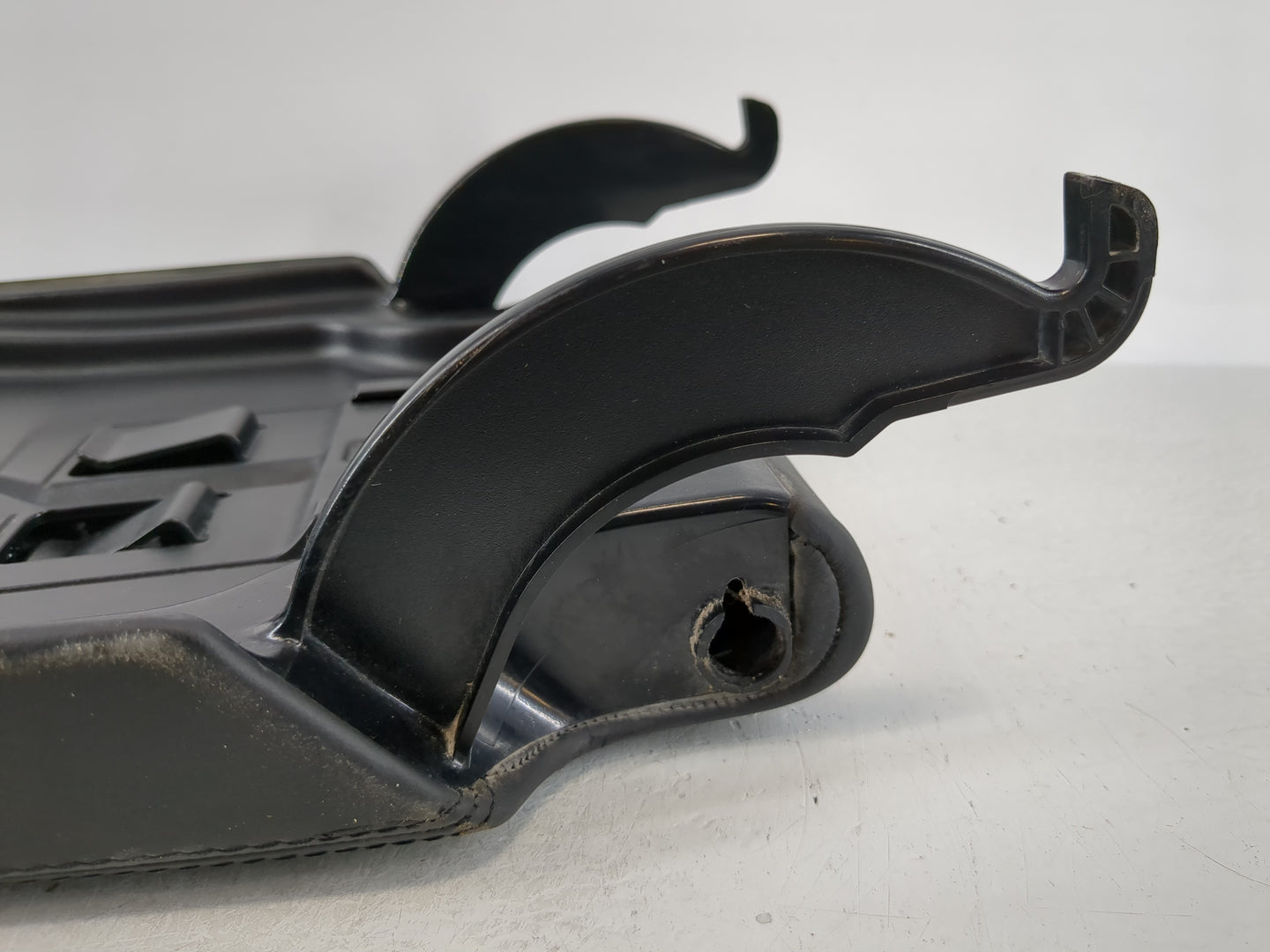 2014-2020 Land Rover Range Rover Sport Center Console Armrest Cover Lid Fits Fits 2014 2015 2016 2017 2018 2019 2020 OEM Use