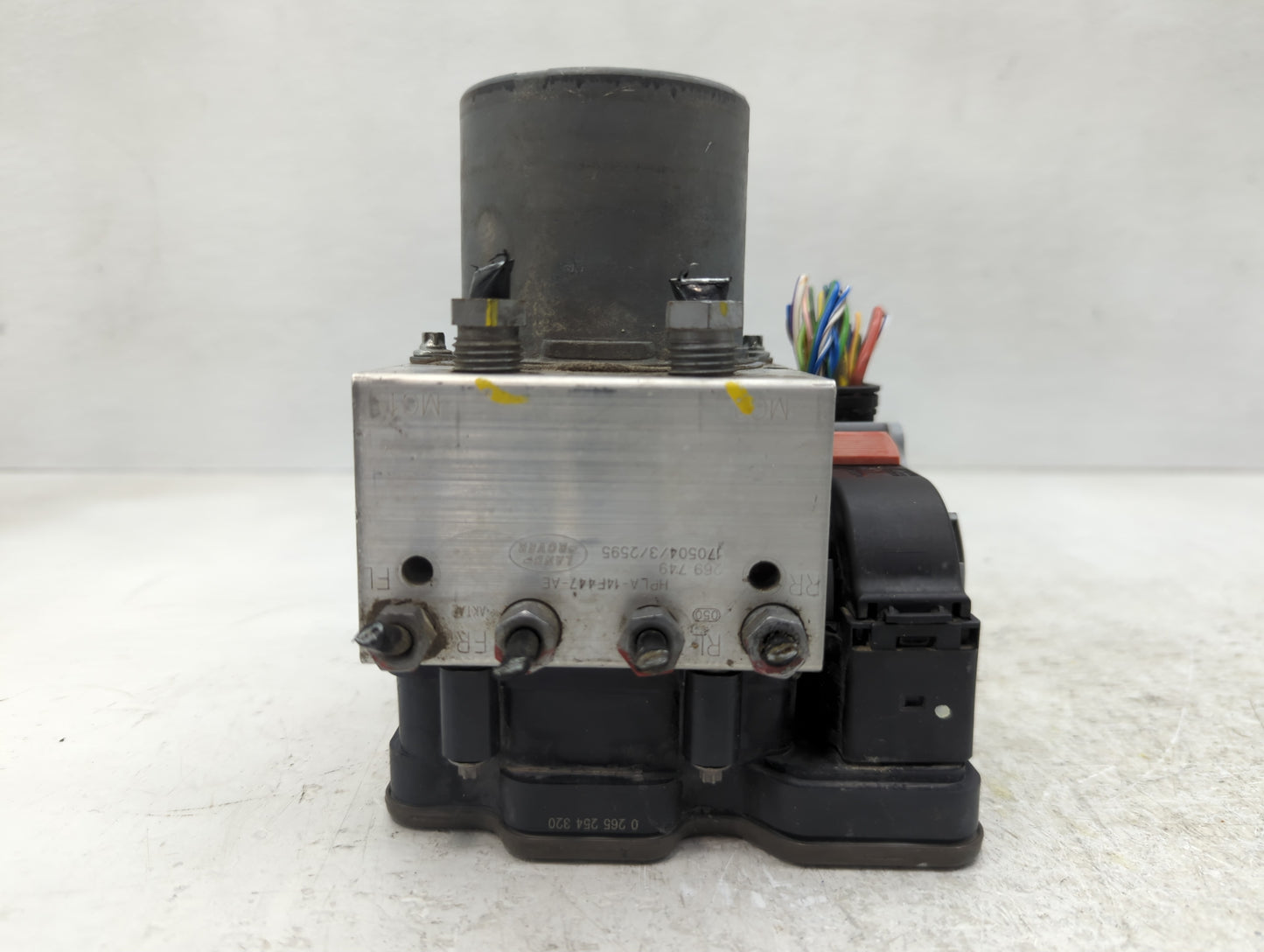 2017 Land Rover Range Rover Sport ABS Pump Control Module Replacement P/N:HPLA-14F447-AE Fits Fits 2018 OEM Used Auto Parts 