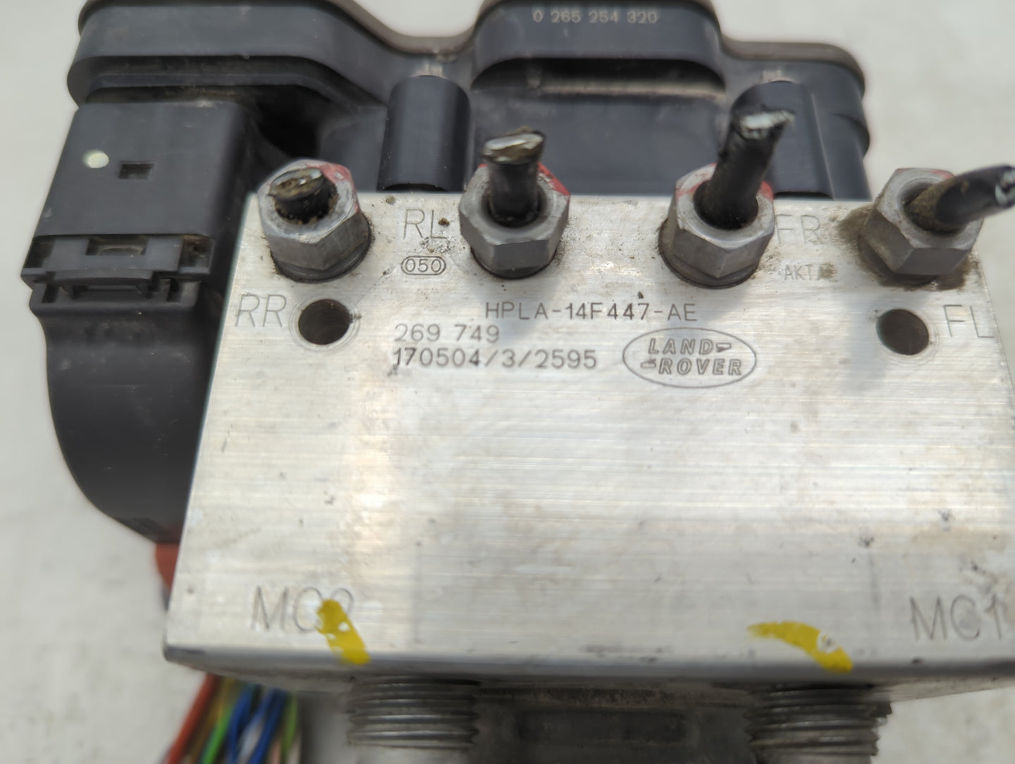 2017 Land Rover Range Rover Sport ABS Pump Control Module Replacement P/N:HPLA-14F447-AE Fits Fits 2018 OEM Used Auto Parts 