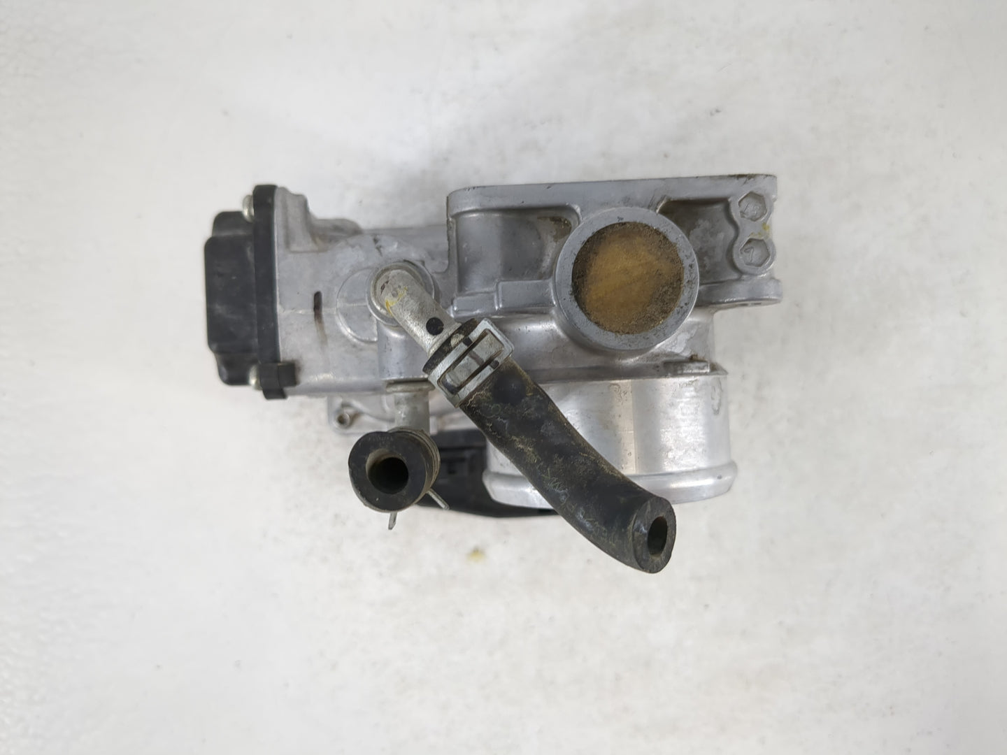 2016-2020 Land Rover Range Rover Sport Throttle Body P/N:GMG9A Fits Fits 2016 2017 2018 2019 2020 OEM Used Auto Parts - Oemu