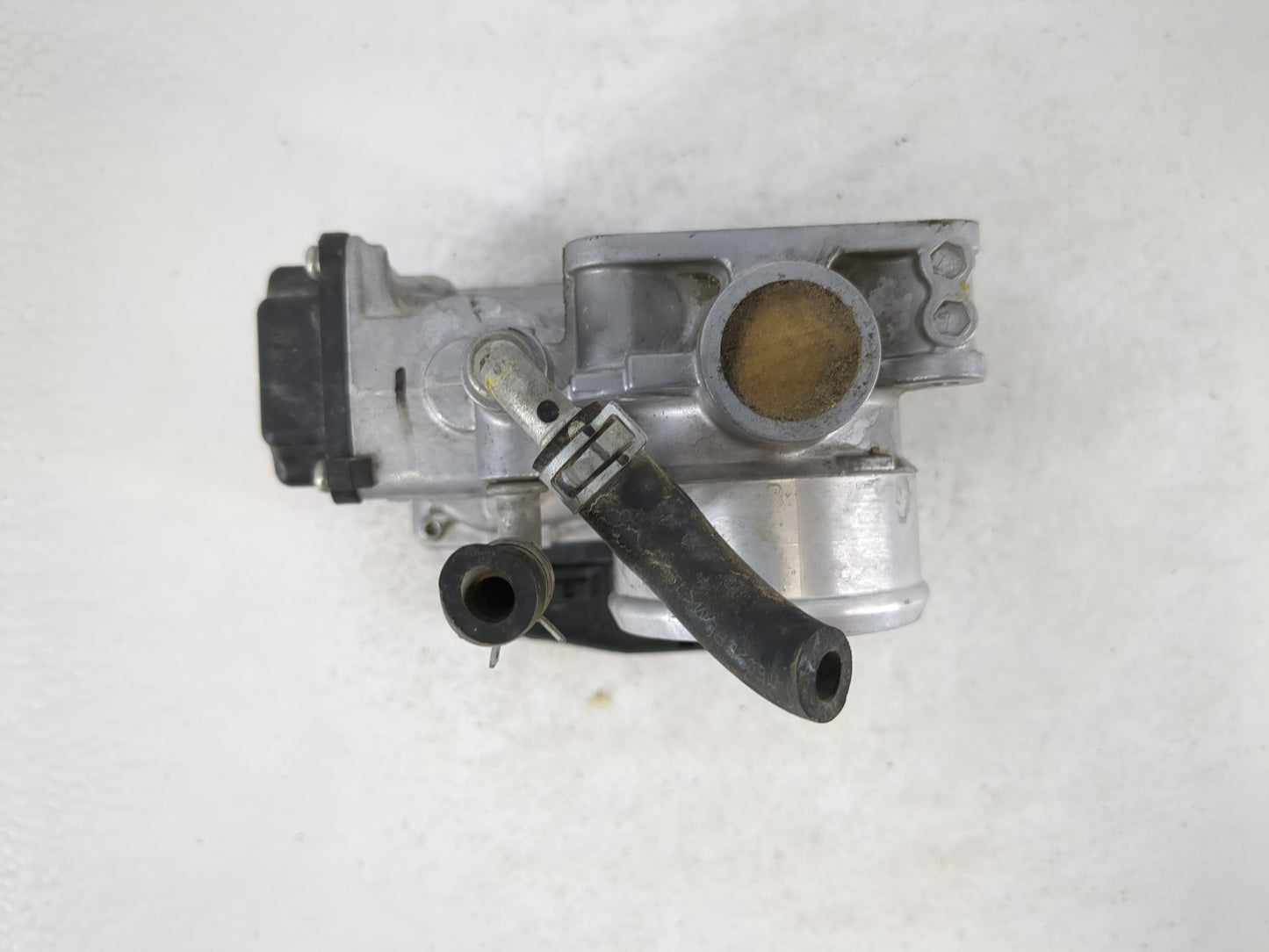 2016-2020 Land Rover Range Rover Sport Throttle Body P/N:GMG9A Fits Fits 2016 2017 2018 2019 2020 OEM Used Auto Parts - Oemu